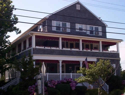 The Bentley Inn The Bentley Inn