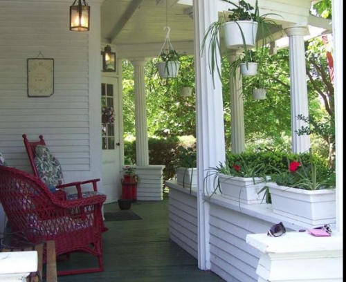 Colonial House Inn and Restaurant Colonial House Inn and Restaurant