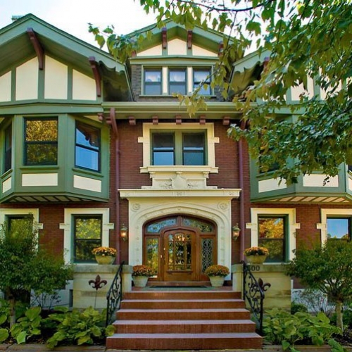 Fleur-De Lys Mansion