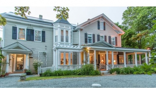 Mira Monte Inn and Suites