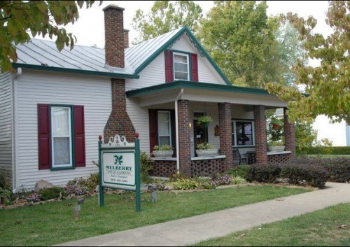 Mulberry Inn and Gardens