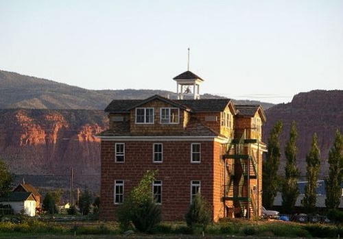 Torrey Schoolhouse Bed and Breakfast